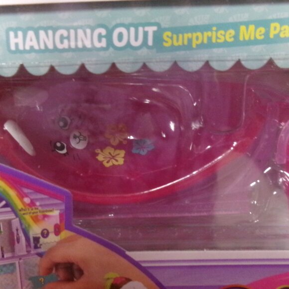 NWT Discontinued Shopkins Happy Places Hanging Out - Picture 3 of 7